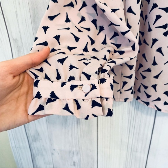 Loft Pink and Black Patterned Faux Wrap Ruffle Blouse Size XS - Picture 3 of 5